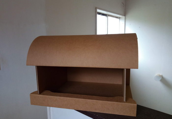 【レビュー】国産強化ダンボール猫ハウス NekoRondel【ネコロンデル】