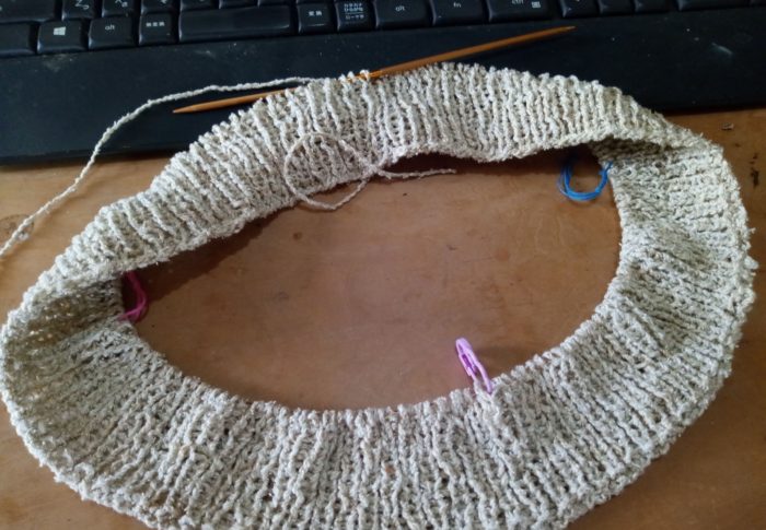 思い切って解いて良かった。練習の甲斐あって編み目モ揃いました